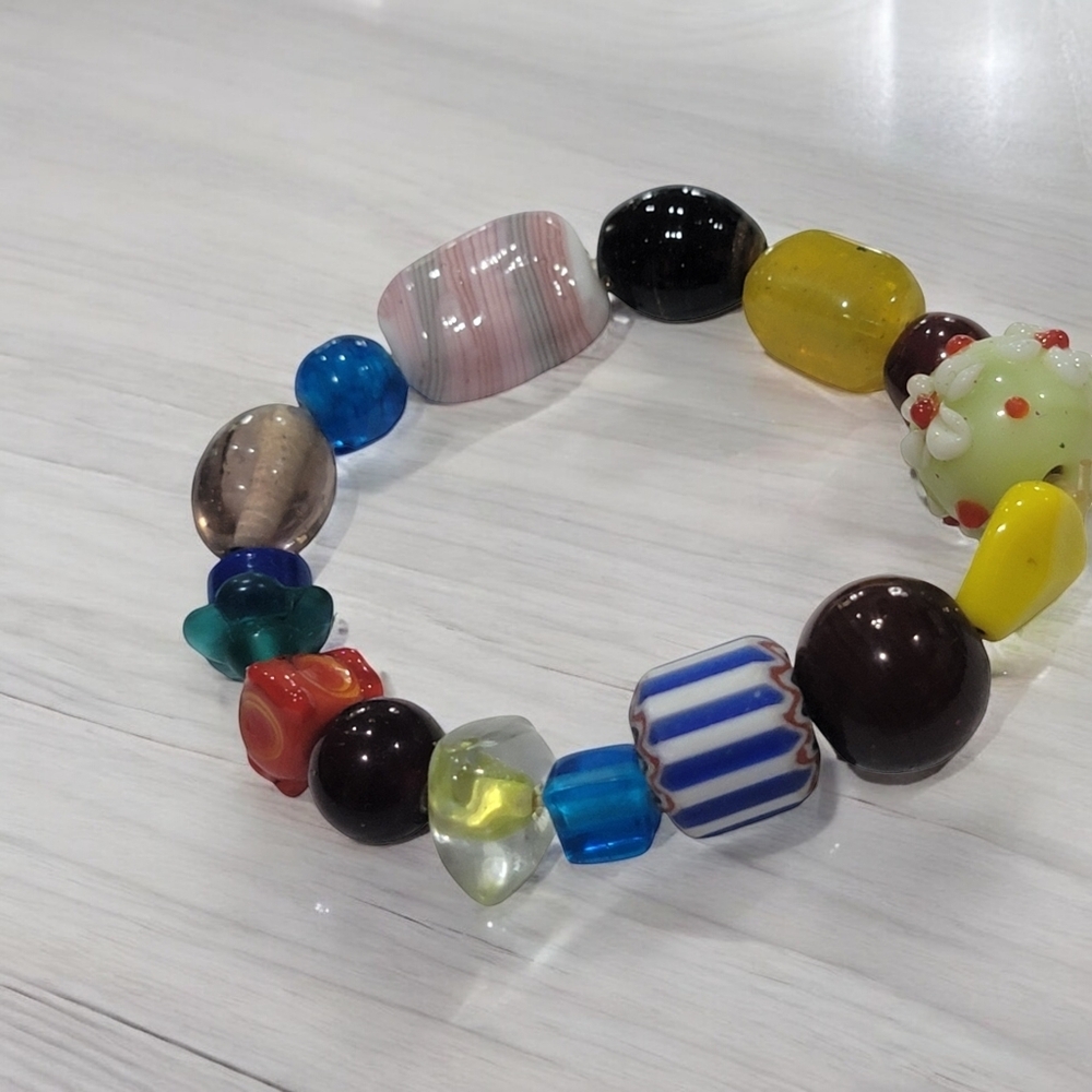 Cute Multi color bead stretch bracelet
